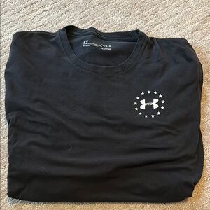 Under Armour Men's Black Shirt